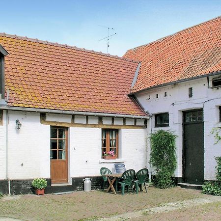 3 Bedroom Beautiful Home In Hames Boucres エクステリア 写真