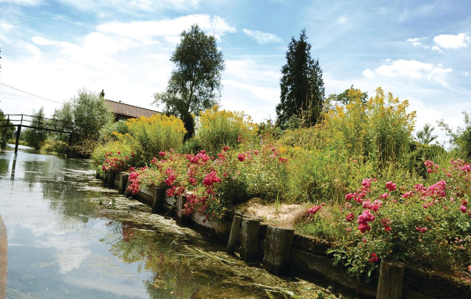 3 Bedroom Beautiful Home In Hames Boucres エクステリア 写真