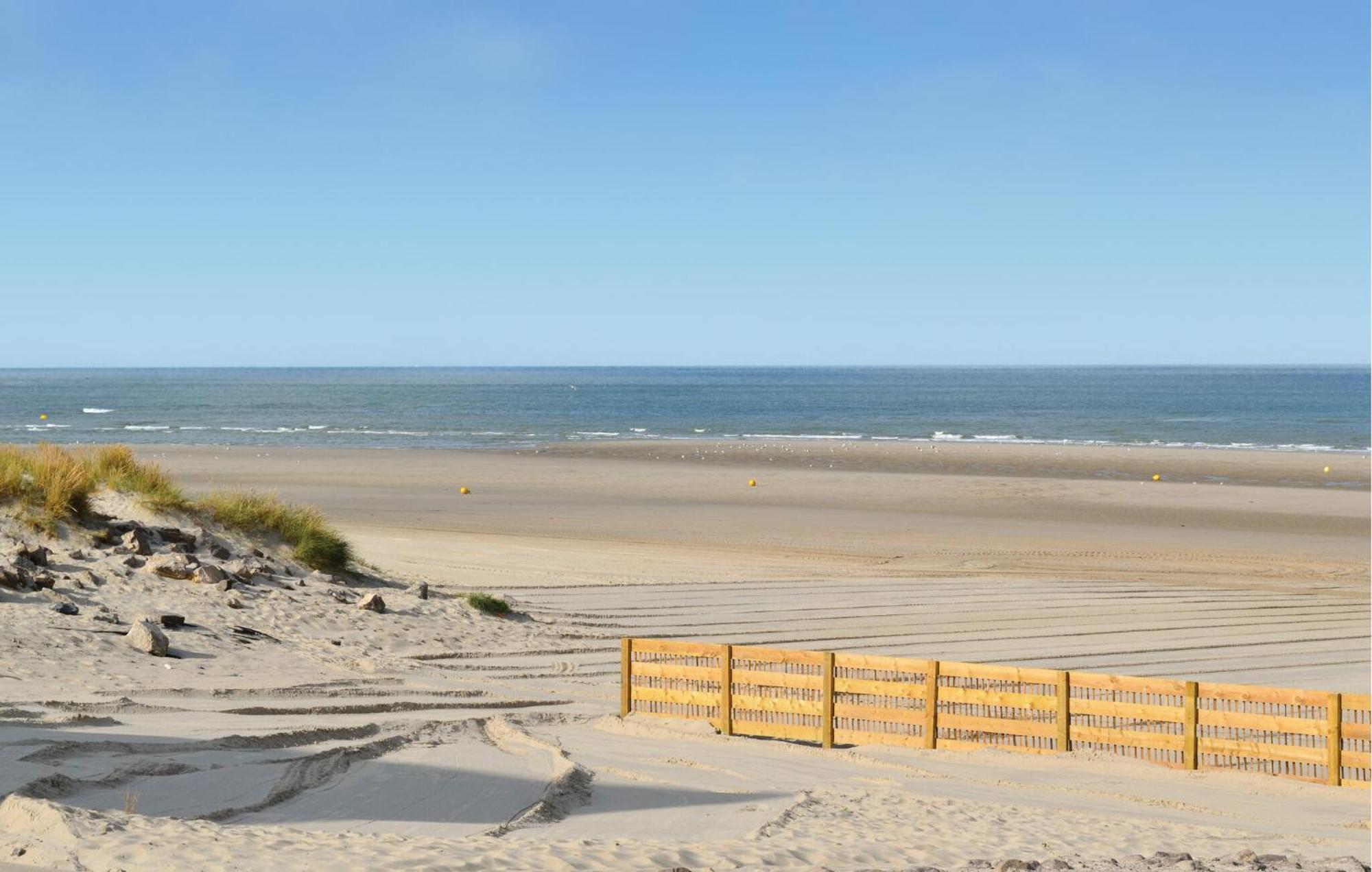 3 Bedroom Beautiful Home In Hames Boucres エクステリア 写真
