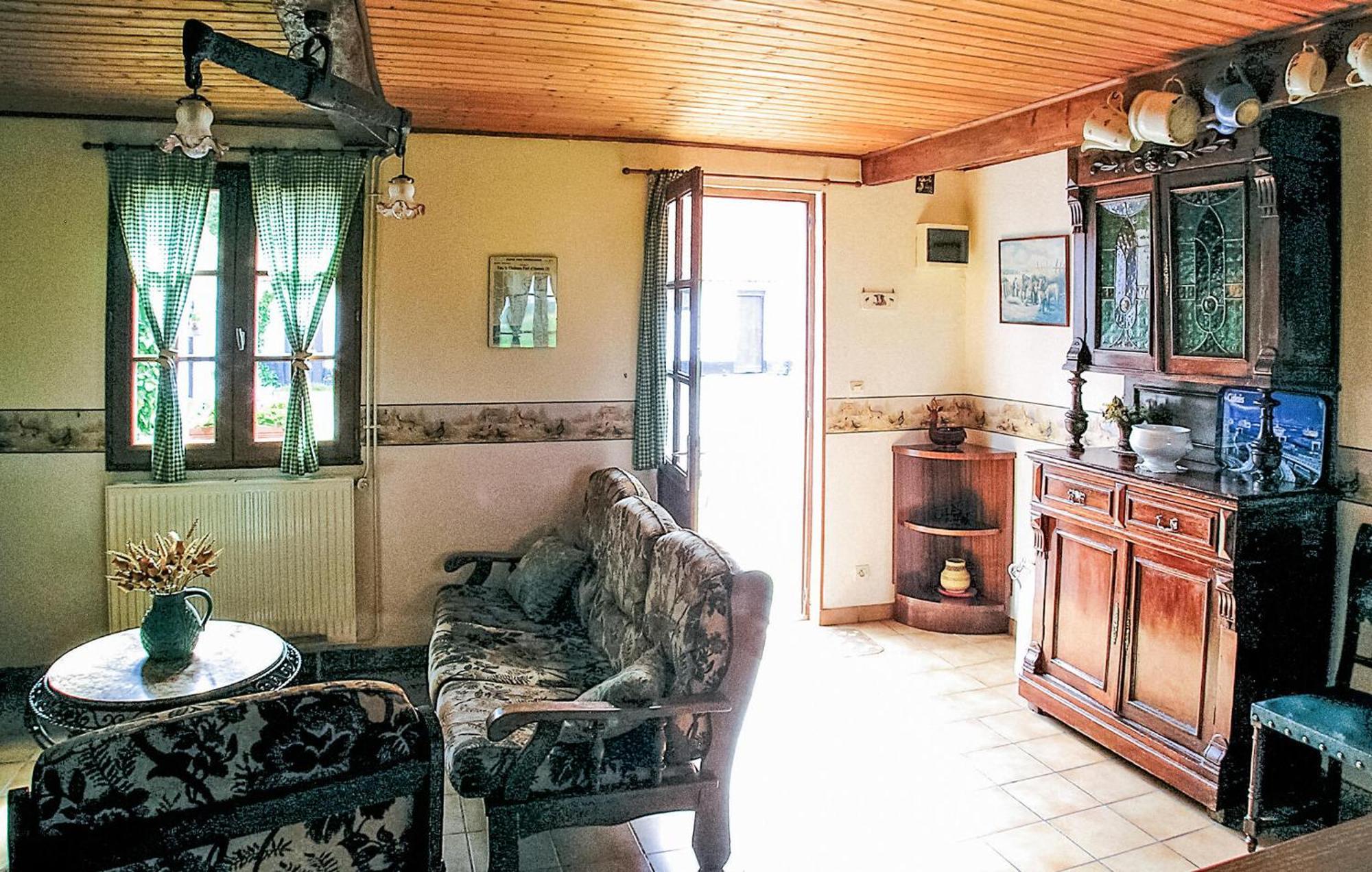 3 Bedroom Beautiful Home In Hames Boucres エクステリア 写真